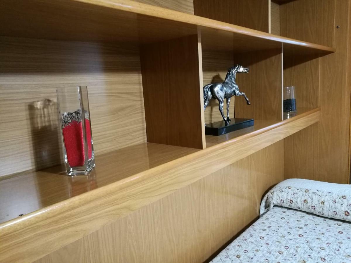 דירות סביליה Sleepin Triana מראה חיצוני תמונה